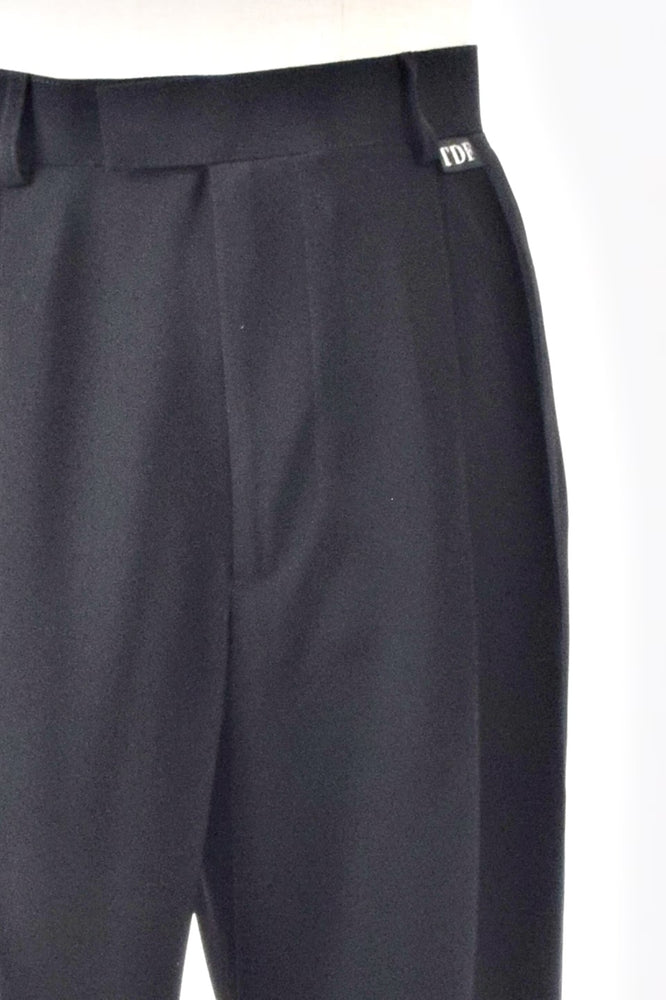 
                  
                    2-pleat men's pants with belt loops
                  
                