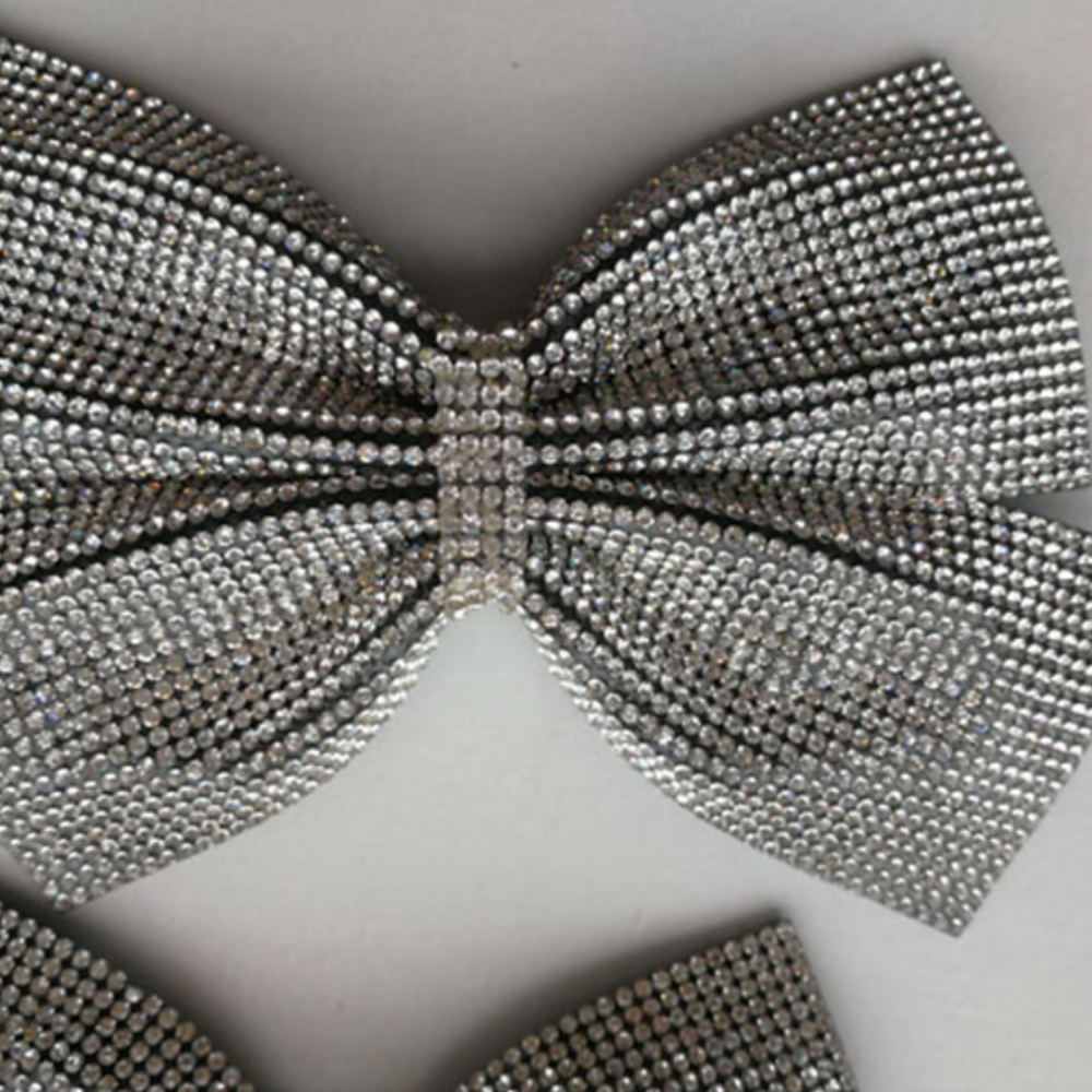 
                  
                    RHINESTONE OFFSET BOW ELASTIC BELT | ACCESSORIES
                  
                