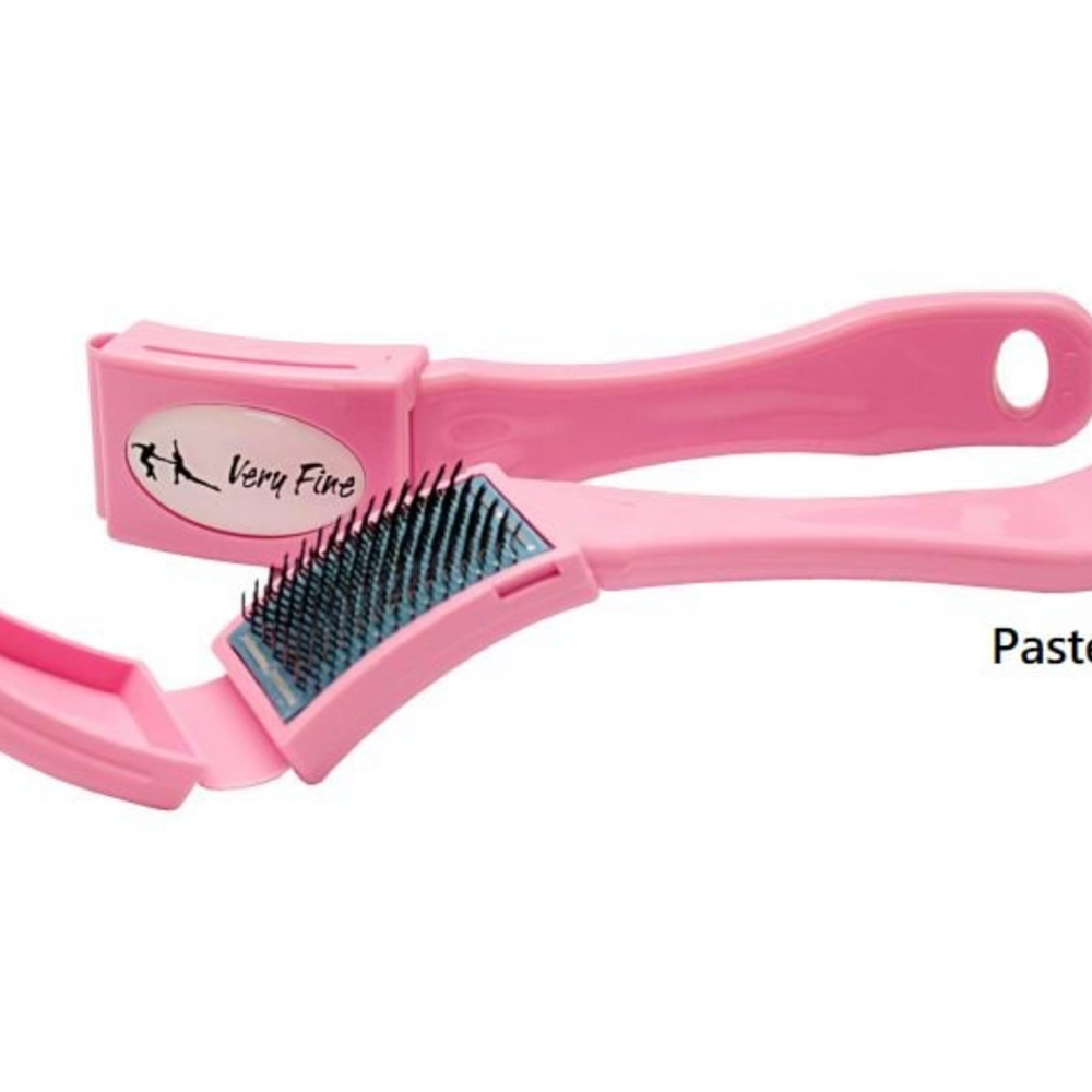 
                  
                    Plastic Handle Shoe Brush
                  
                